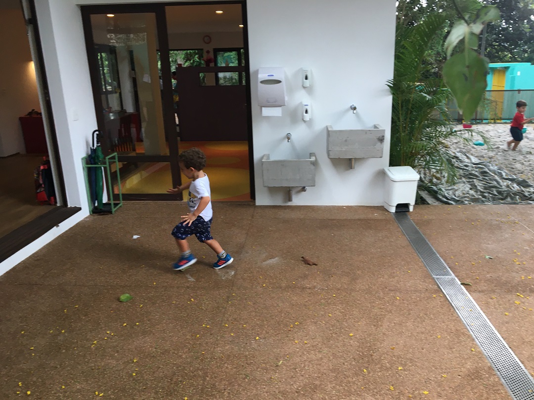 Quando o espaço vira brincadeira do corpo, gestos e movimentos