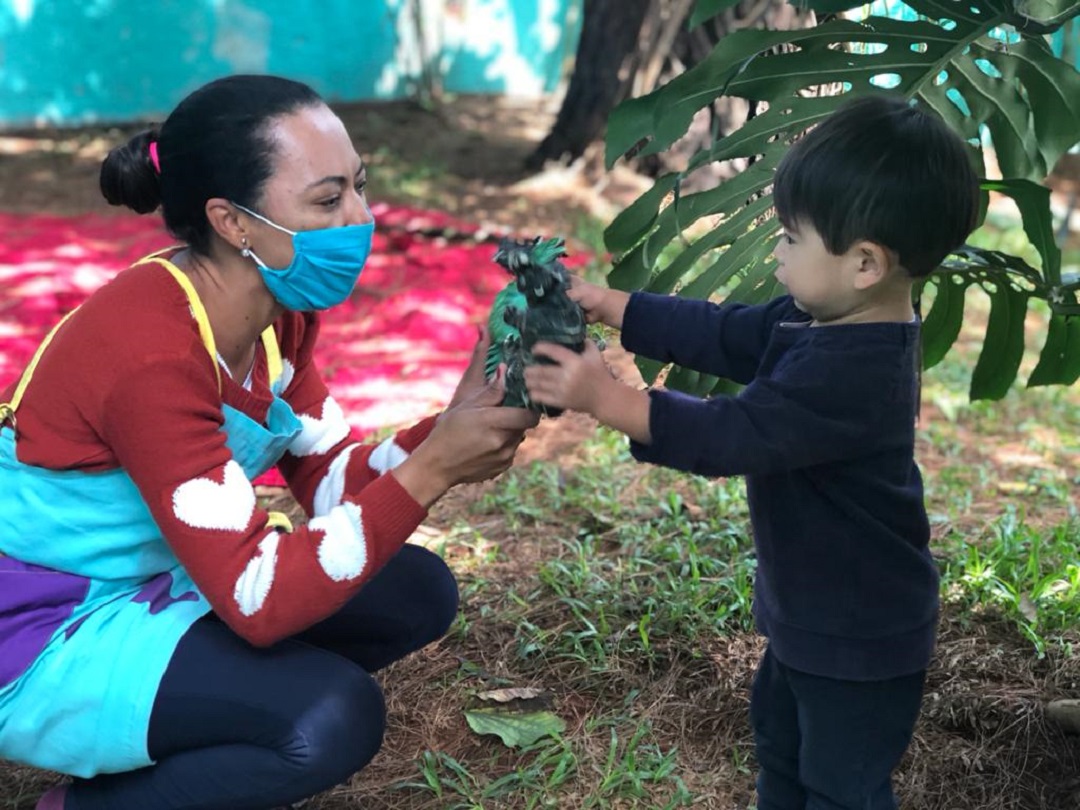 Onde fica a “mão da educadora” no retorno das crianças à escola?