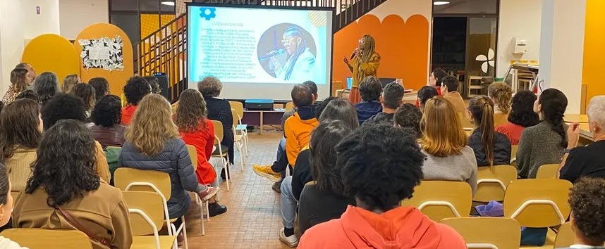 Ekoa em formação: Educação para as relações étnico-raciais